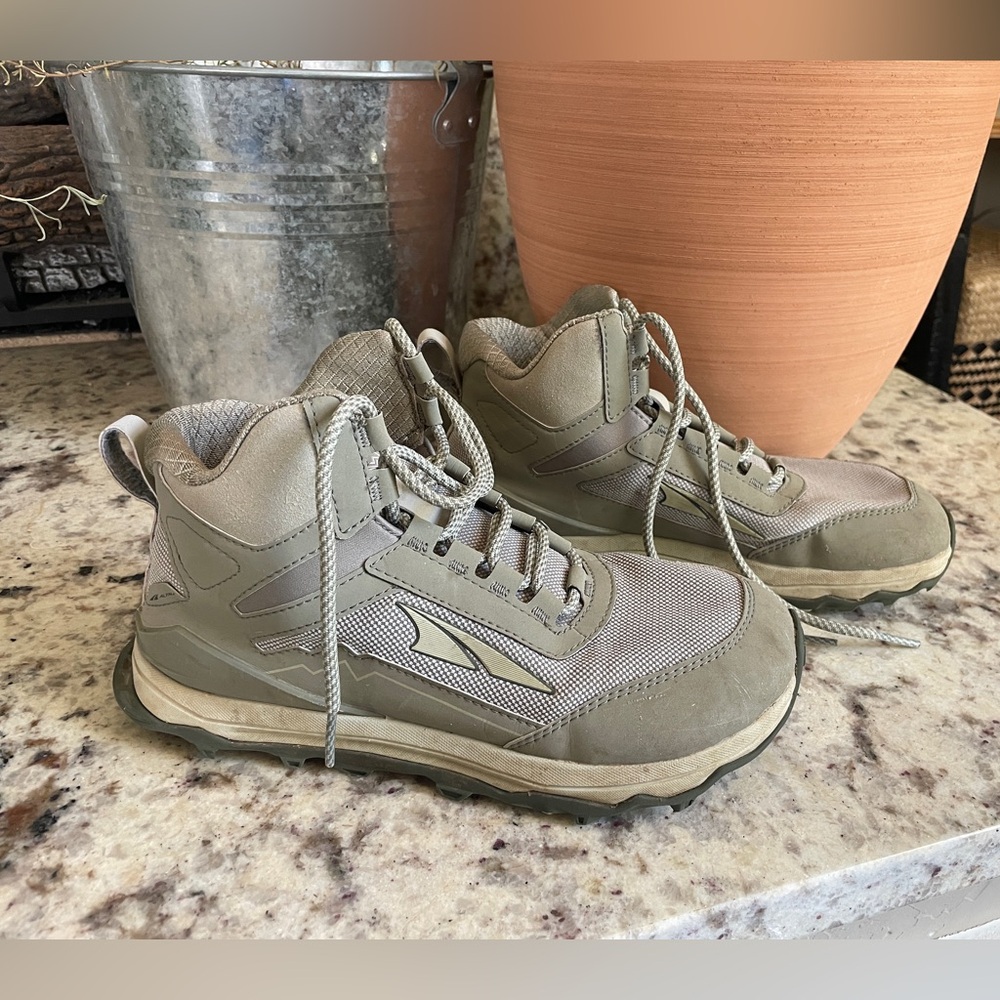 Altra Lone Peak Hiker